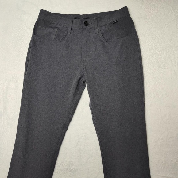 Travis Mathew Pants Mens 30x32 Gray 5 Pocket Stretch Golf Chino Open to Close - Picture 2 of 10